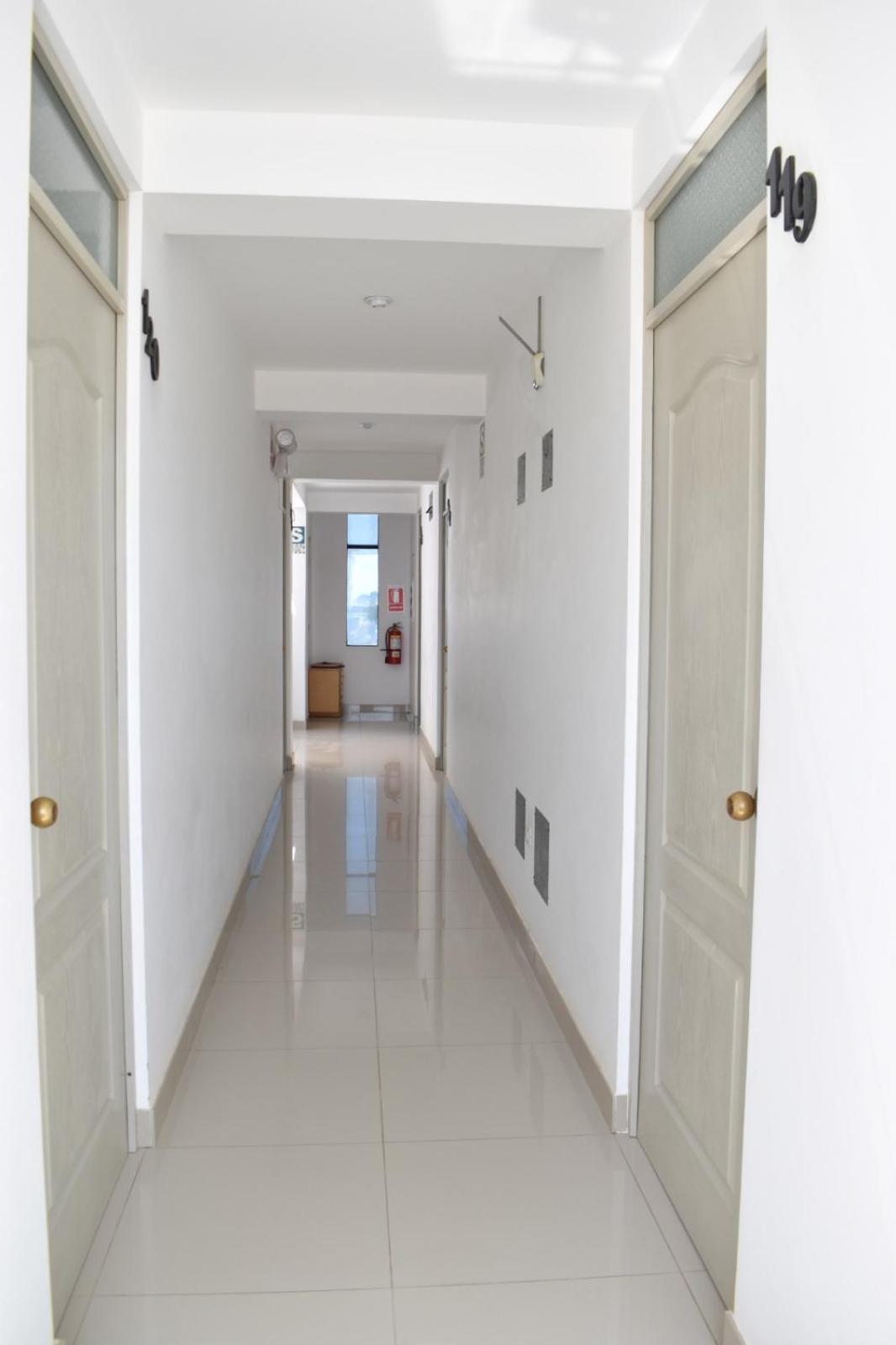 פאראקאס Hospedaje El Buen Samaritano מראה חיצוני תמונה